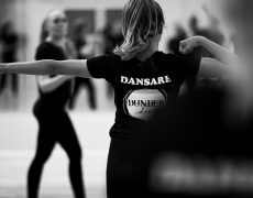 DANSA MED OSS I HÖST